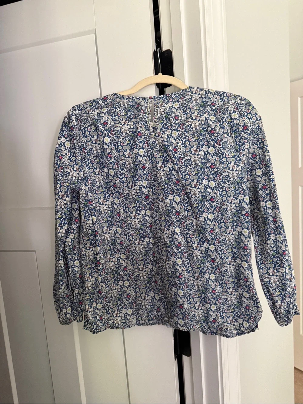 J. Crew‎ liberty fabric floral long sleeve cotton top scallop blouse